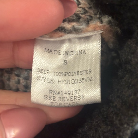 HYFVE Pink and Black Aztec Quarter Zip Cropped Sweater - Picture 9 of 11